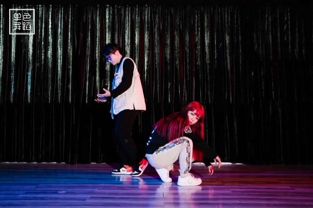 舞蹈5个基本步法,舞蹈五个技巧