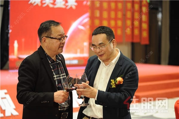 第十二届地产人节,广西暨“住朋奖”颁奖盛典圆满落幕