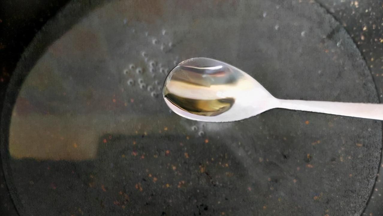 煮面条水溢出来火灭了怎么办,防止煮面条水溢锅的办法