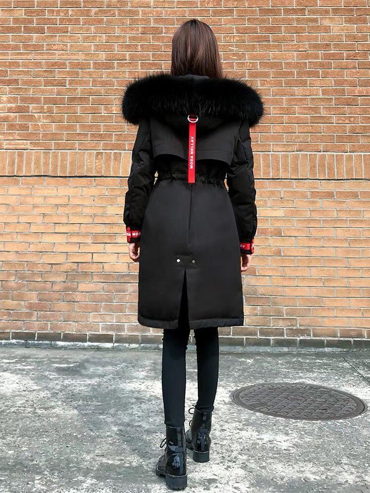 大毛领羽绒服怎么搭配,大毛领羽绒服怎么搭配好看