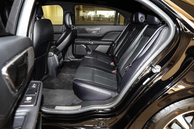 没白等！纯进口+30向电动调节，3.0T榨378匹，新一代“黑马王”