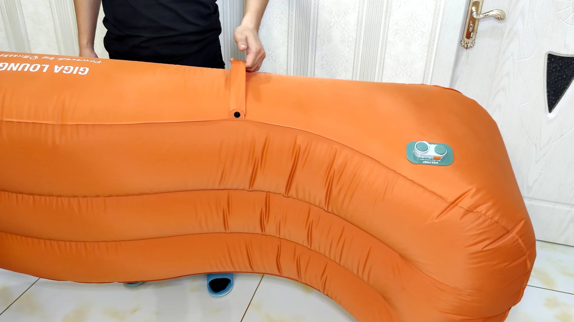 反射镜面一键充气床测评,自动充气床视频
