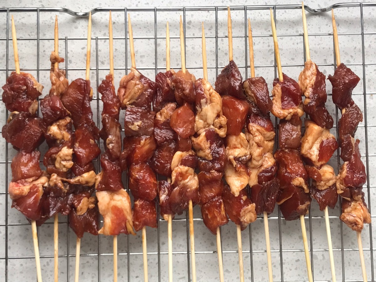 自己在家做猪肉串的方法,在家自己做猪肉串的教程