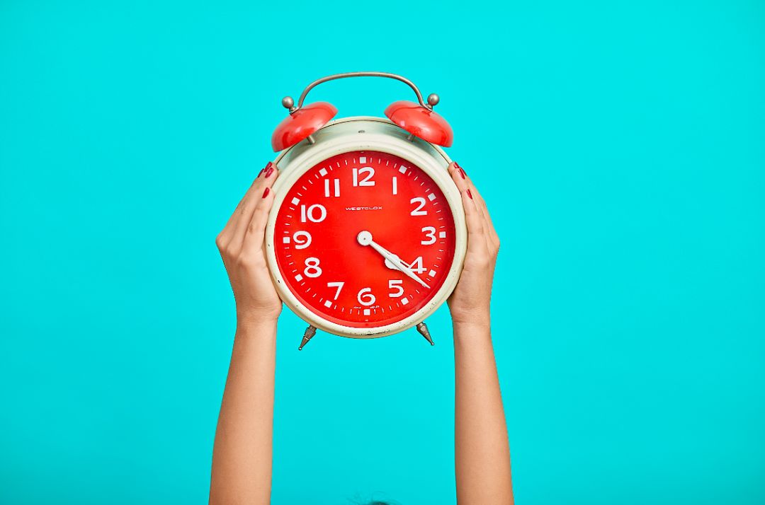 圣诞送礼物还是跨年送礼物,圣诞礼物是平安夜送还是圣诞节送