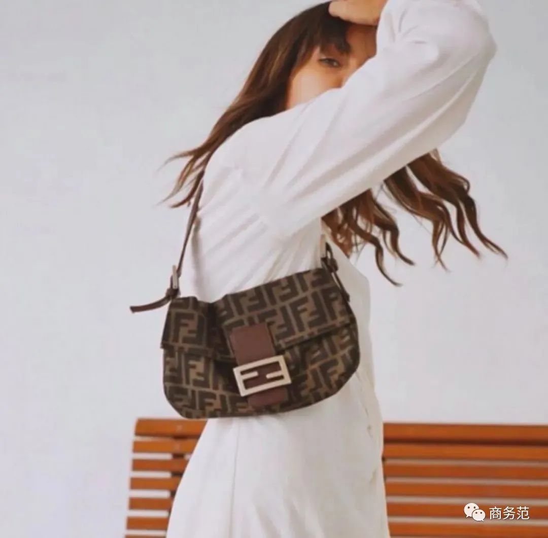 今年最火的22只腋下包,2022年最火腋下包