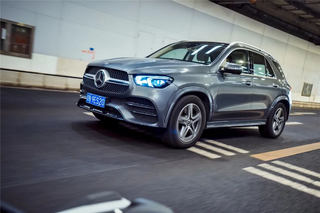 新款奔驰gle4504matic试驾,奔驰gle450豪华版试驾