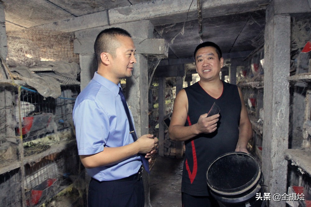 我18岁开始喂兔，20年没赚钱；只因遇到他，让我盖楼房买新车