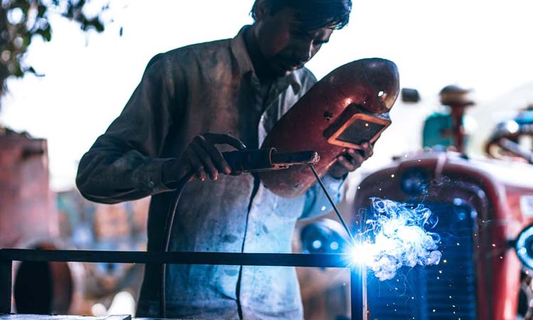 刚上任怎么给下属立规矩,新主管上任下属不听话怎么办