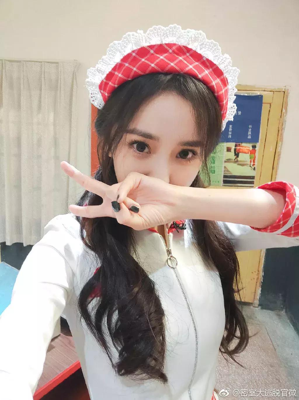 胸比较大的女生怎么穿显身材,胸比较大的女生怎么穿衣服好看