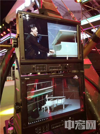 黑白琴键上跳动的仲夏夜梦：带你走进曹野川的音乐世界