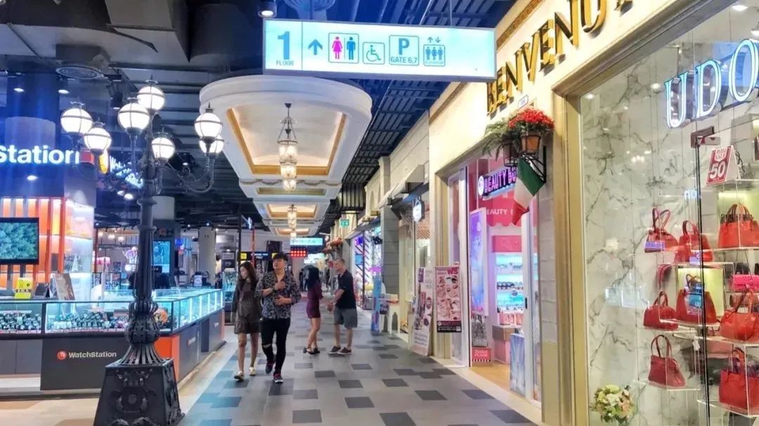 泰国大型购物中心各楼层布局,泰国的购物中心设计