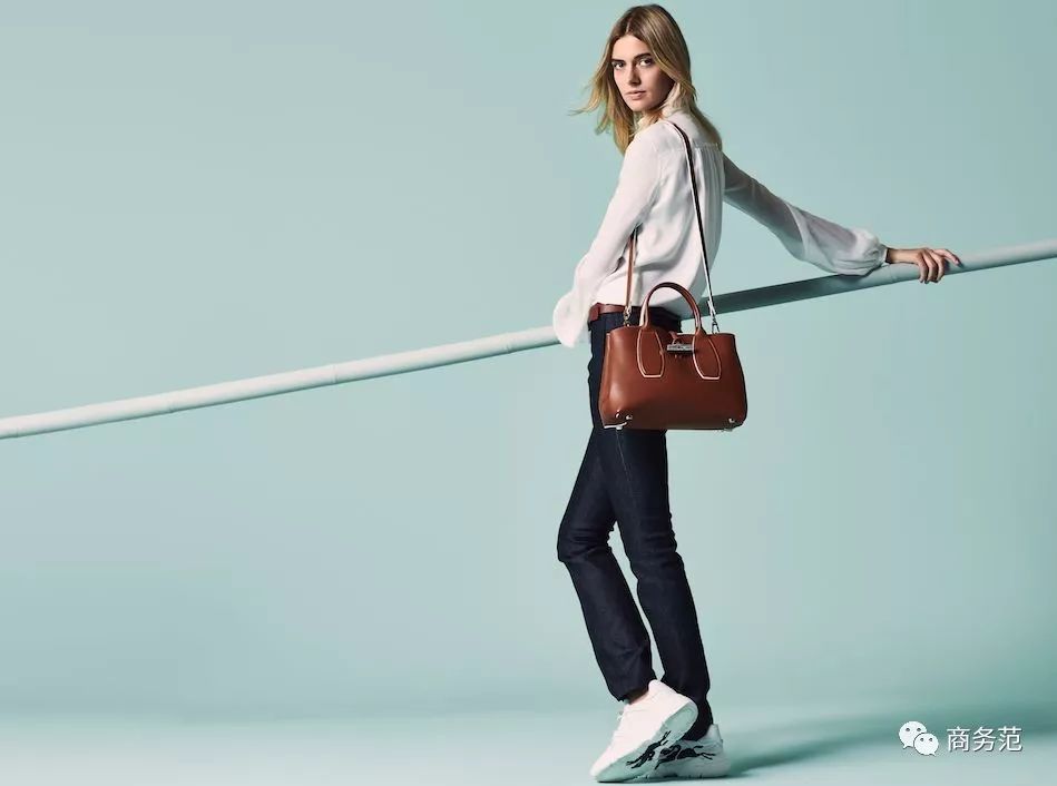 珑骧的包包怎么样好看吗,珑骧包包硬吗