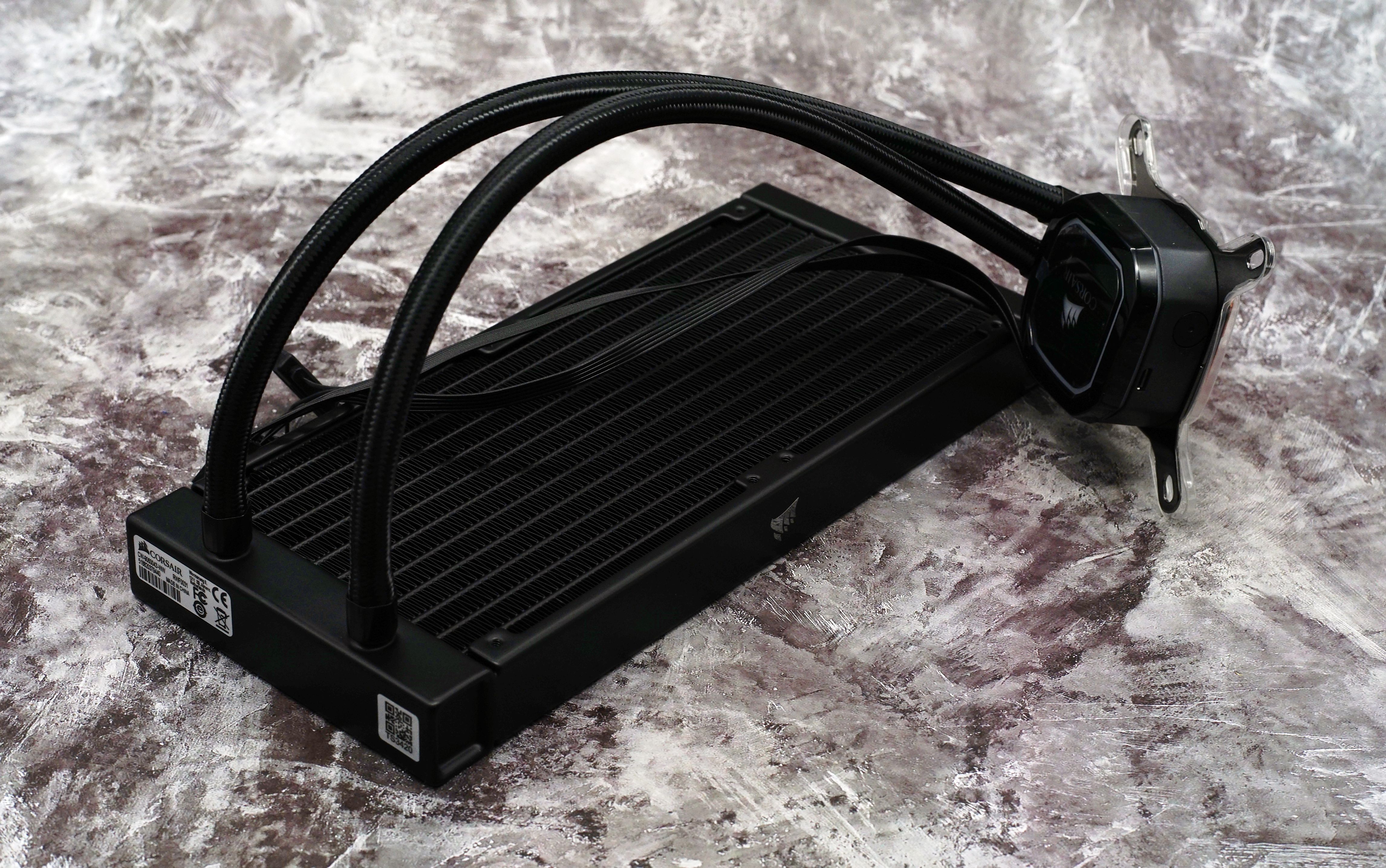 5800x3d240水冷,5800x3d240水冷能压得住吗