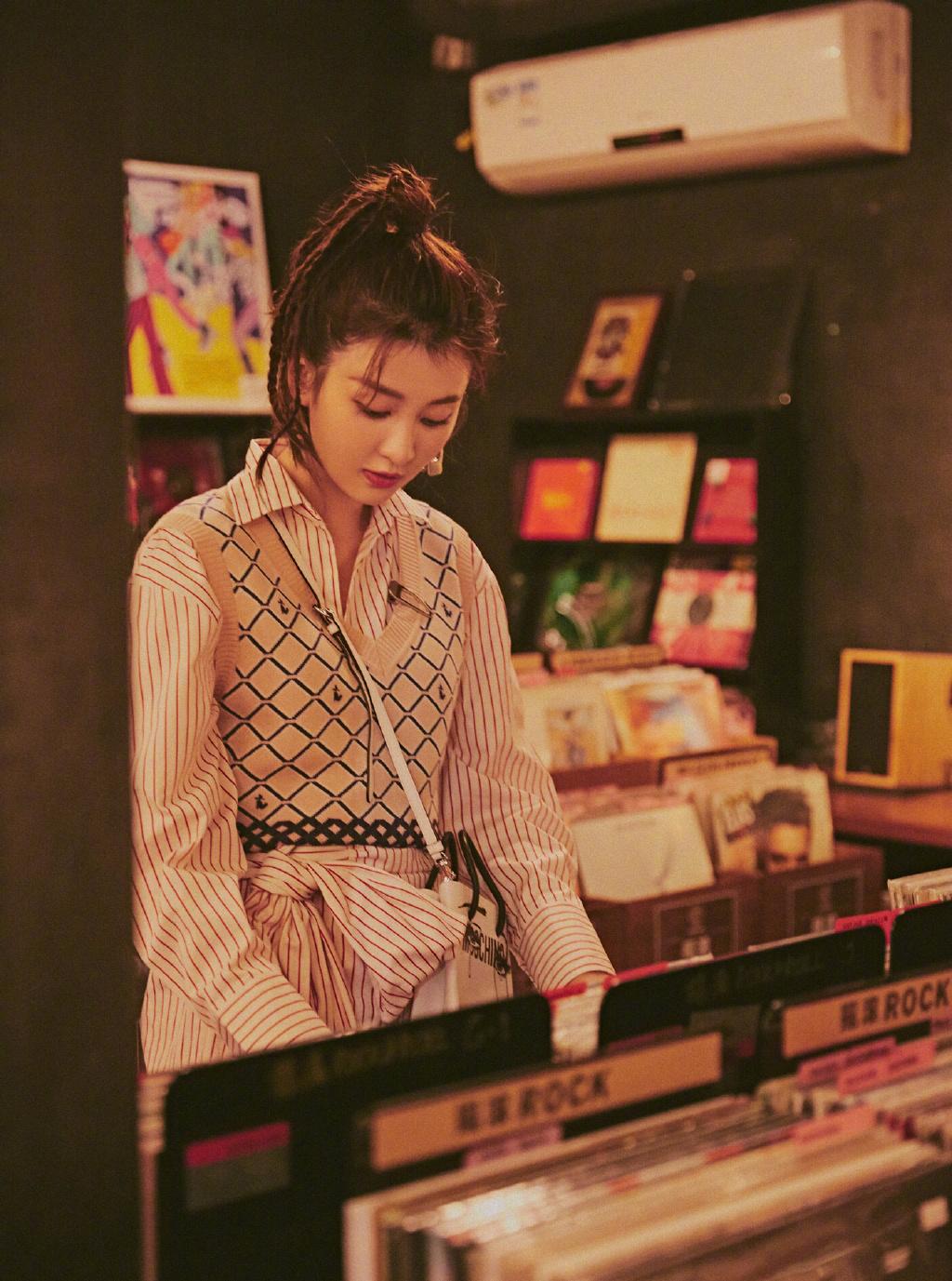 轻便又好扎的高马尾,既方便又漂亮的减龄长发高马尾