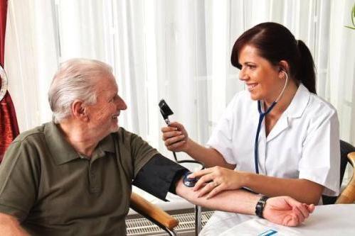 老年人血压高怎么办教你三招搞定,中老年血压高怎么调理才会降