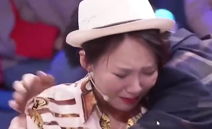 看着精明怎样才能看着傻,看着挺精明一个人总干傻事