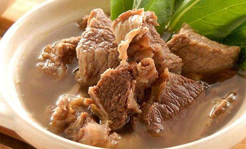 狗儿缺钙吃什么,小猫缺钙腿软吃什么