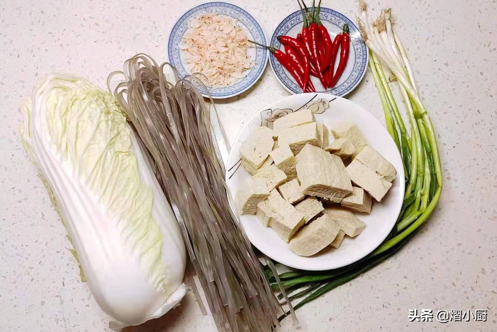 白菜宽粉炖豆腐,白菜豆腐宽粉家常做法