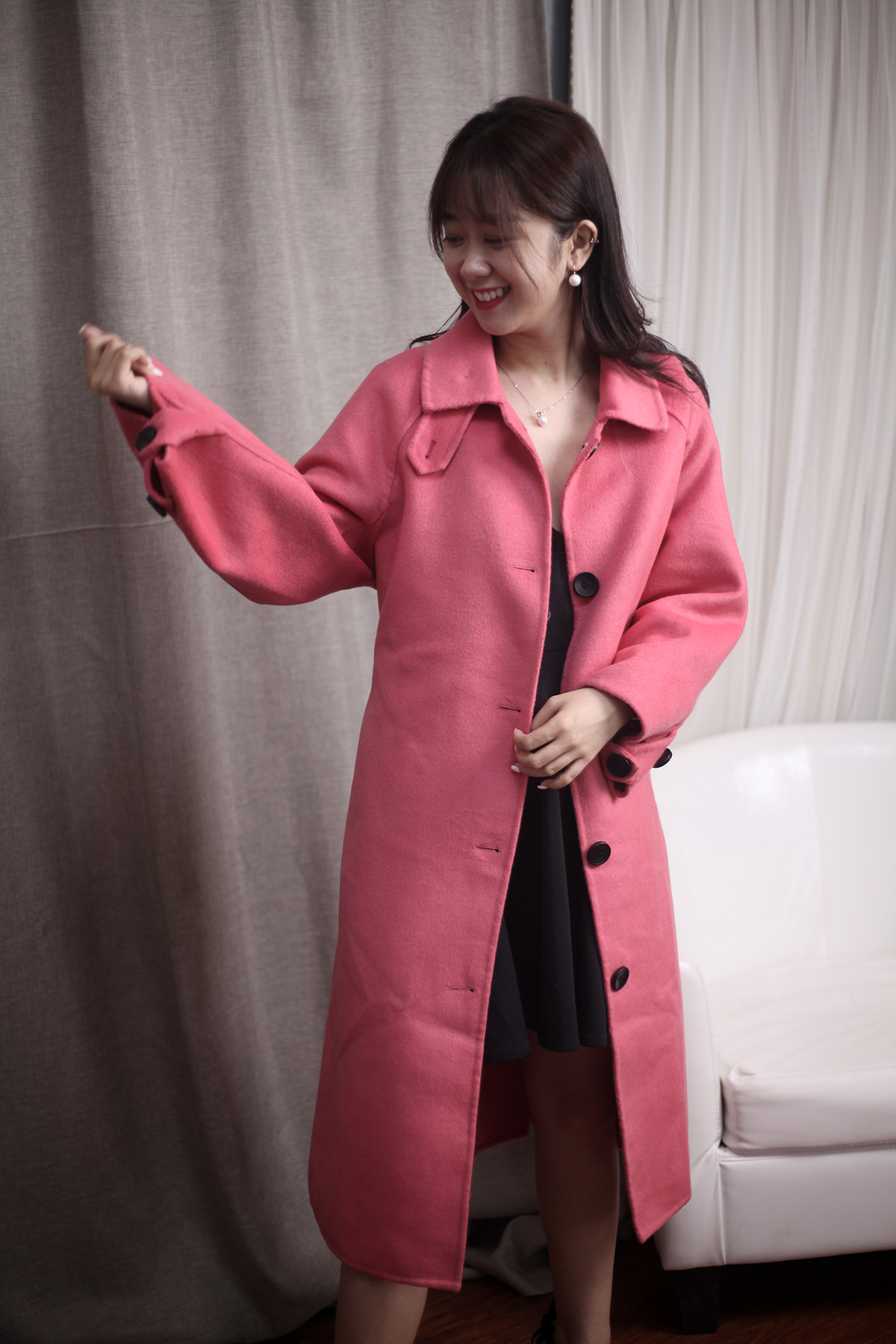 双面羊绒大衣的金标有什么区别,千元衣服怎么辨别真假