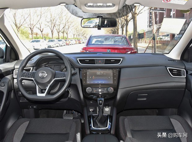日产逍客豪华版17万多值得入手吗,长相平平