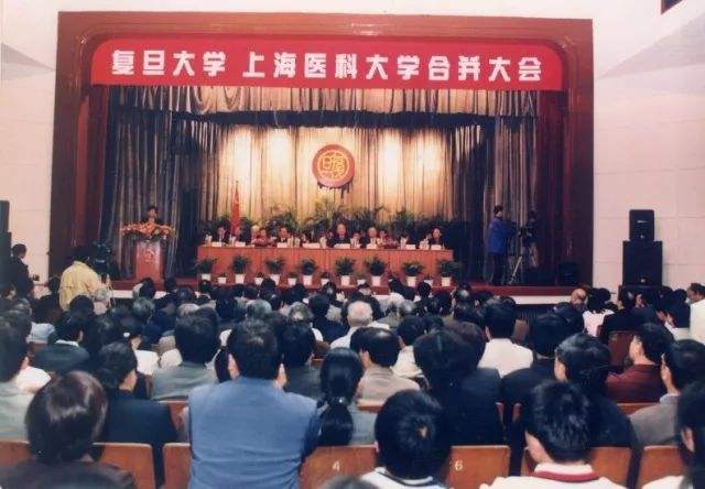 璐靛尰鍜岄噸鍖诲摢涓ソ,鍗忓拰鍖诲闄笌璐靛尰鍏崇郴