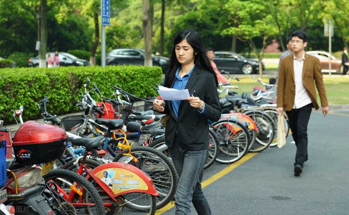 海宁事业单位合同工待遇,武汉事业单位合同工待遇
