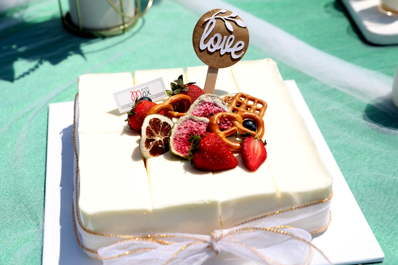 迎着“荷”风，寻着“荷”香！一生一世，百年好“荷”~