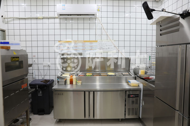 披萨怎样做才能不出水,烤披萨时出水是什么原因