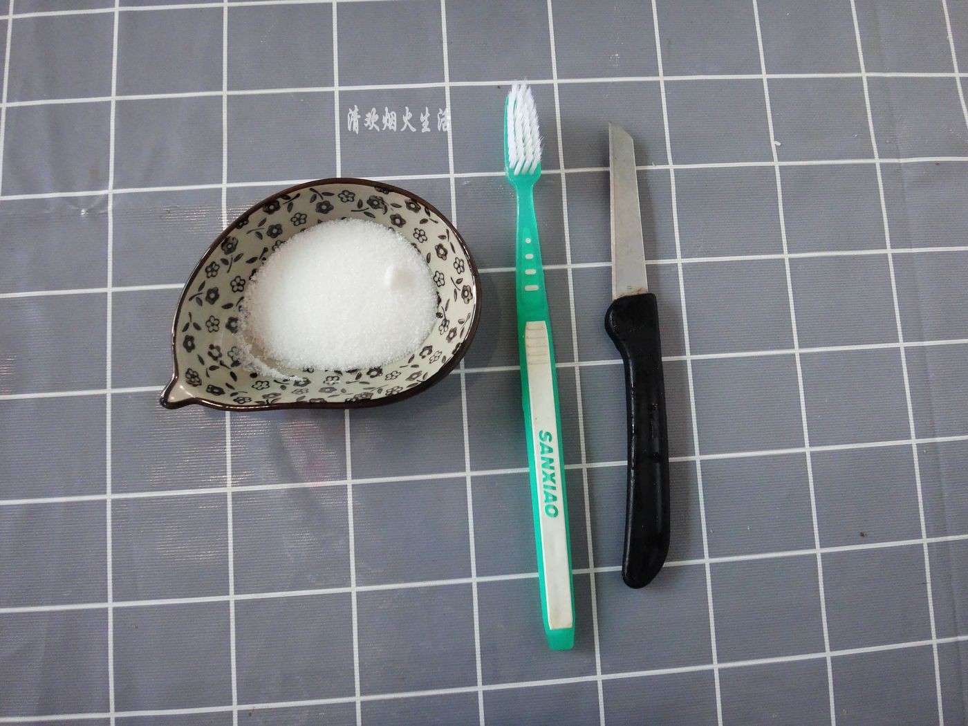 野生菌直接放水里清洗是错误的，教你两招，轻松吃干净美味的菌子