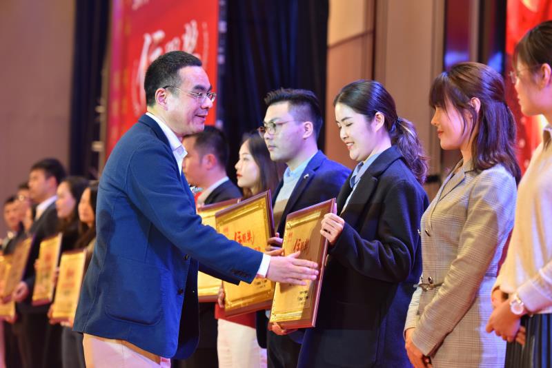 第十二届地产人节（广西）暨“住朋奖”颁奖盛典圆满落幕