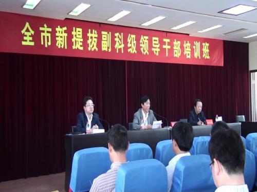 专科生考在职人员好难啊,专科生考公务员难还是考研难