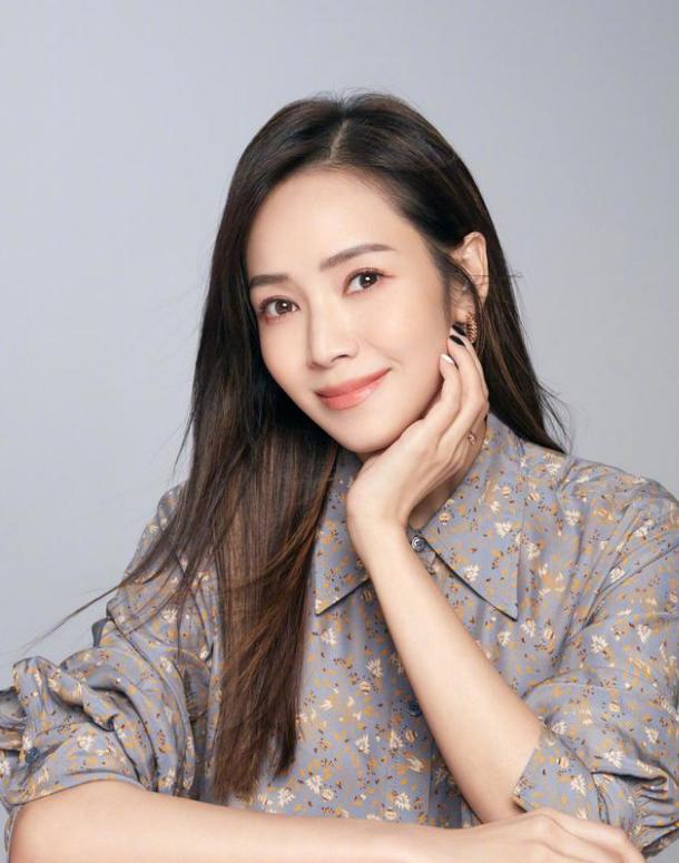 私生女出身的侯佩岑为何婚姻幸福,侯佩岑到底有多有教养