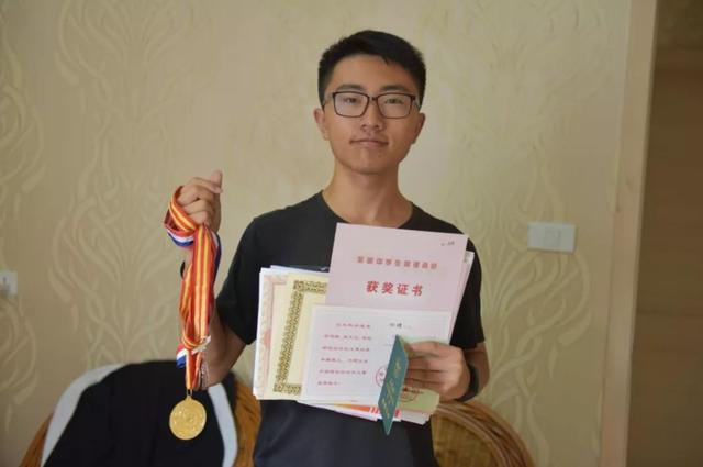 北京清北录取最多的十大高中,考上清北最多的十所高中