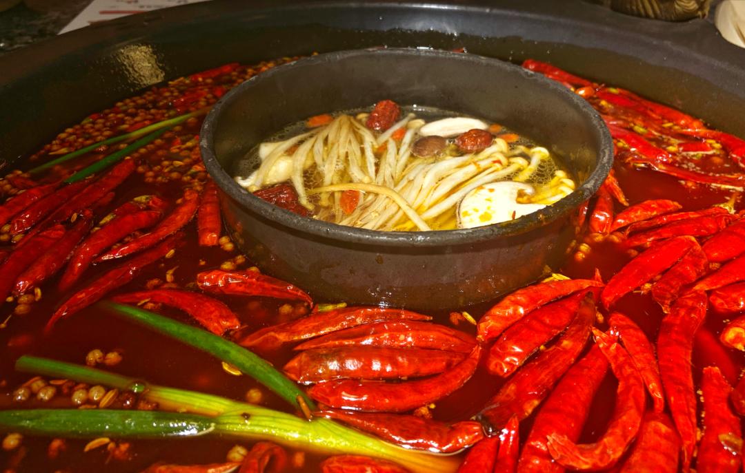 口味正宗真正的成都火锅,最新出炉的成都火锅