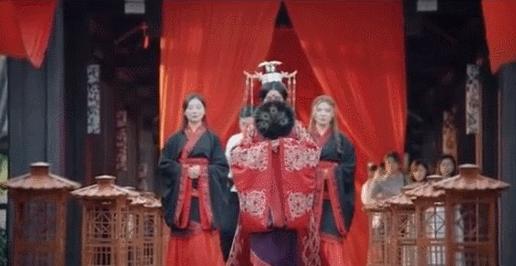 中式婚礼火遍抖音,中式婚礼爆火