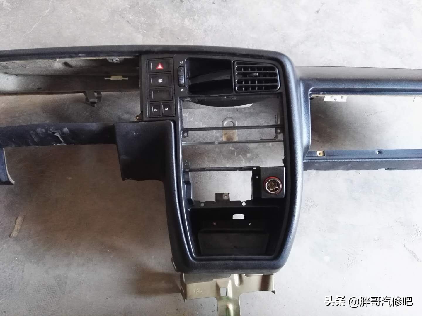 全新捷达暖风水箱爆裂,捷达暖风水箱爆了换一个多少钱