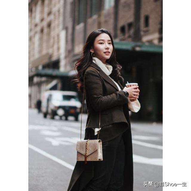 小ck包迪丽热巴同款,迪丽热巴背的迪奥斜挎包