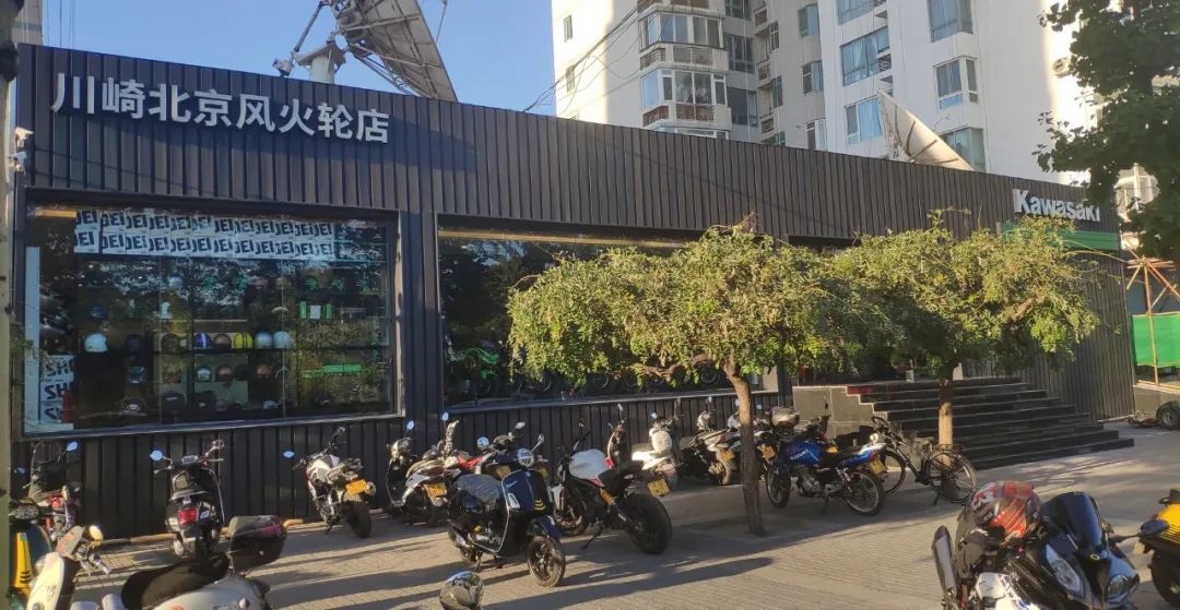 h2r鐩村垪鍥涚几,h2r-10