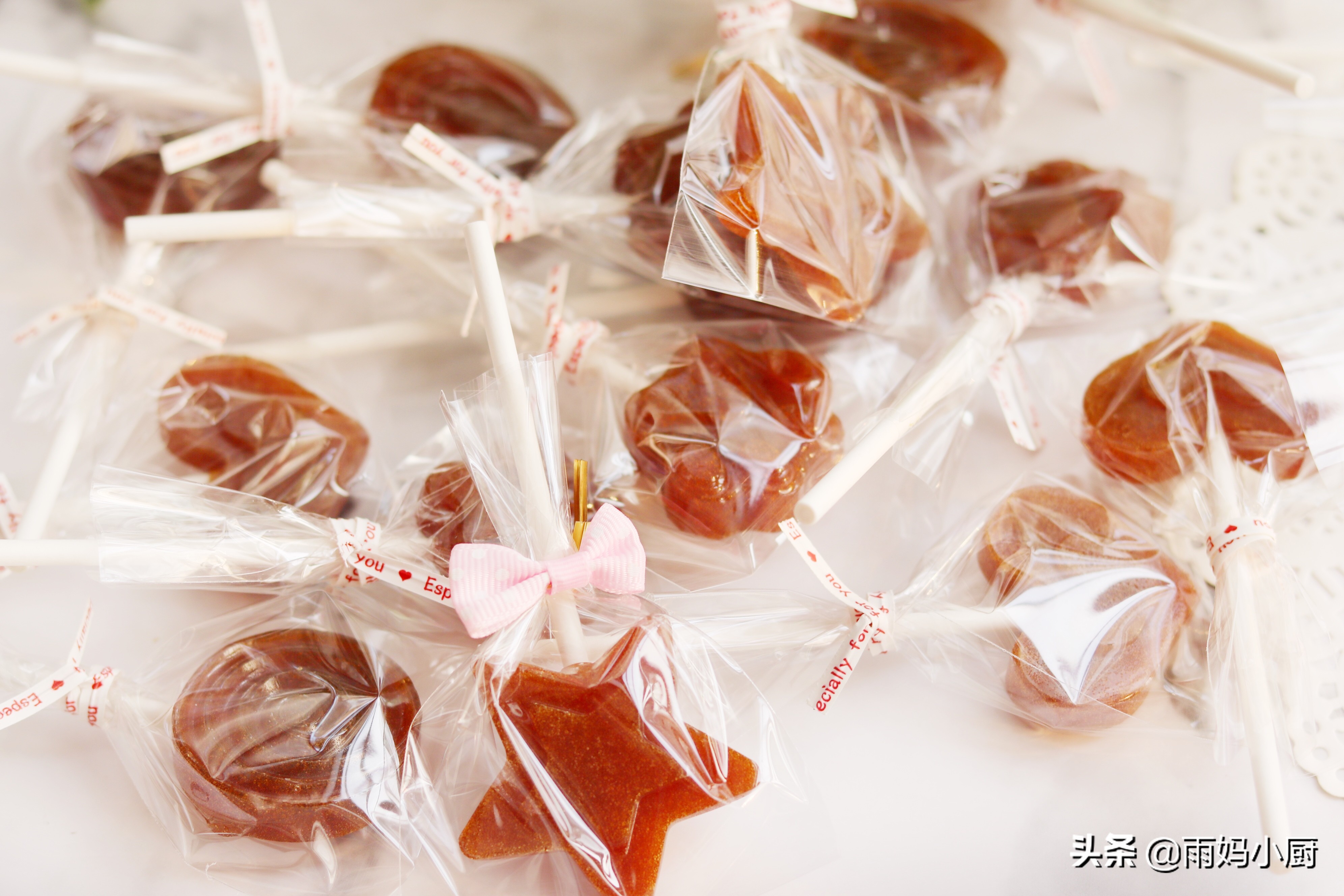 白糖雪梨的正确做法润肺止咳,用雪梨和冰糖做棒棒糖