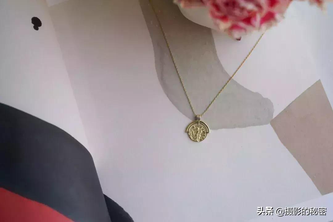 人像首饰拍摄技巧,拍首饰套装怎么拍出高级感