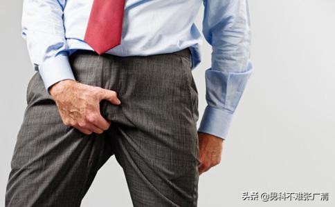 男士瘙痒潮湿是什么问题,男人潮湿瘙痒什么原因