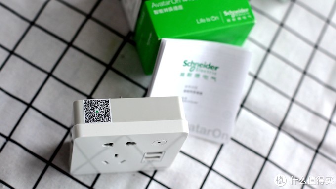 施耐德小夜灯智能感应灯插座,施耐德绎尚带夜灯