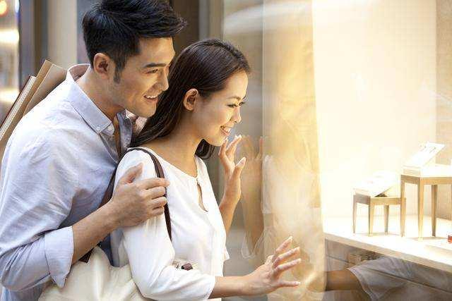 大龄男子相亲遭骗婚,大龄剩男遭遇相亲被骗