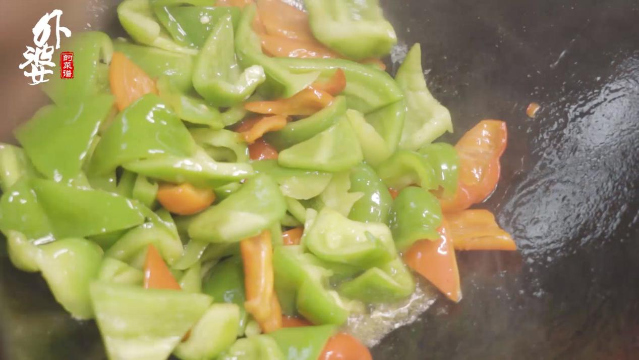 猪肚要用醋洗吗,猪肚要洗干净再冰冻吗