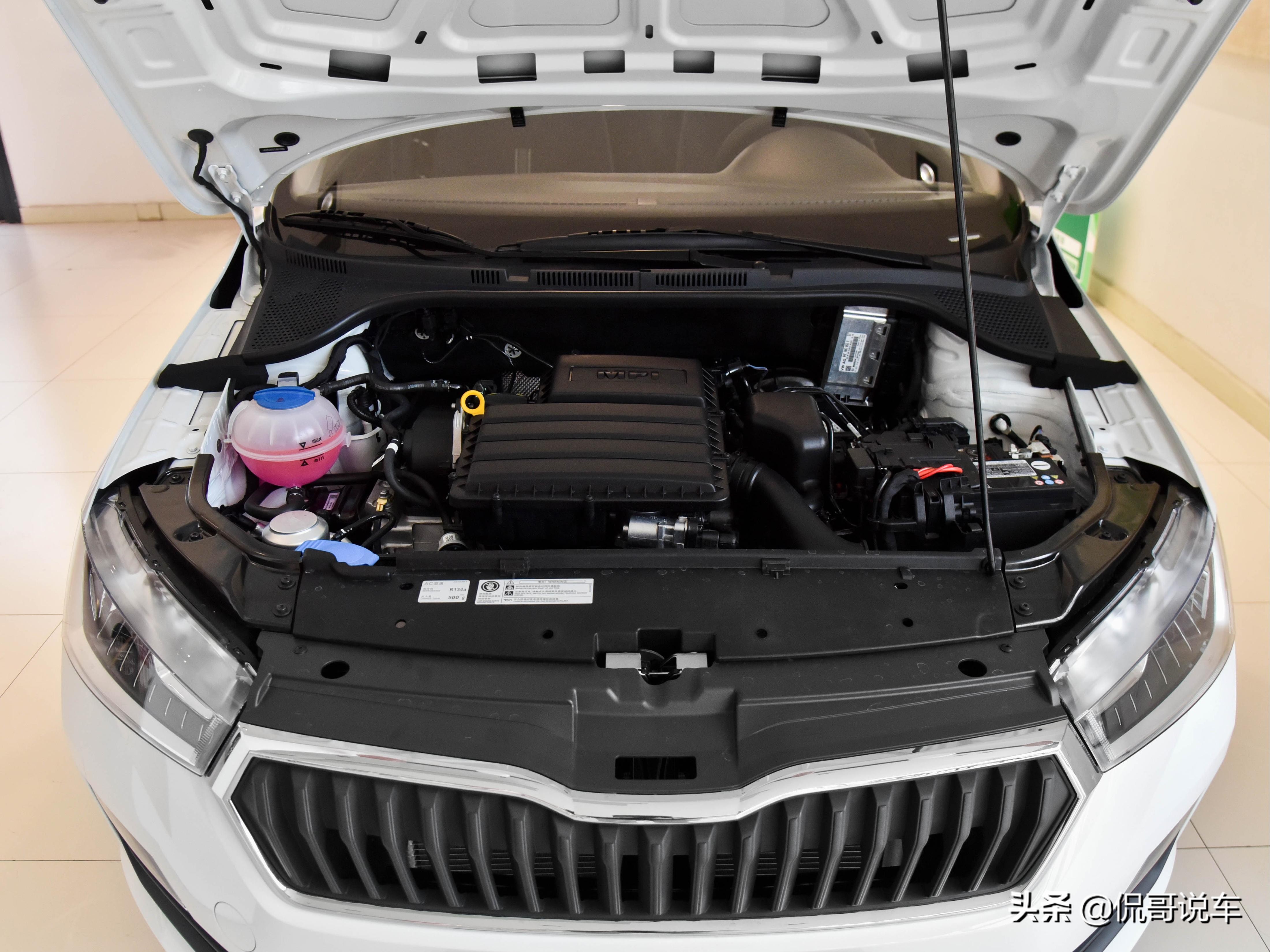 自动挡小型车推荐斯柯达晶锐,自动挡斯柯达昕锐内饰价格