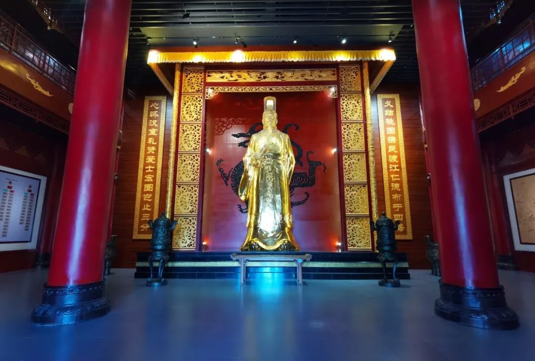 登上富乐山山顶看绵阳美景,登高赏菊富乐山