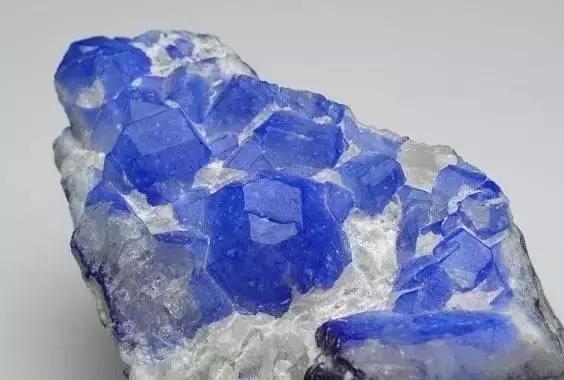 史上最全珠宝玉石图鉴,玉石的种类和鉴定方法