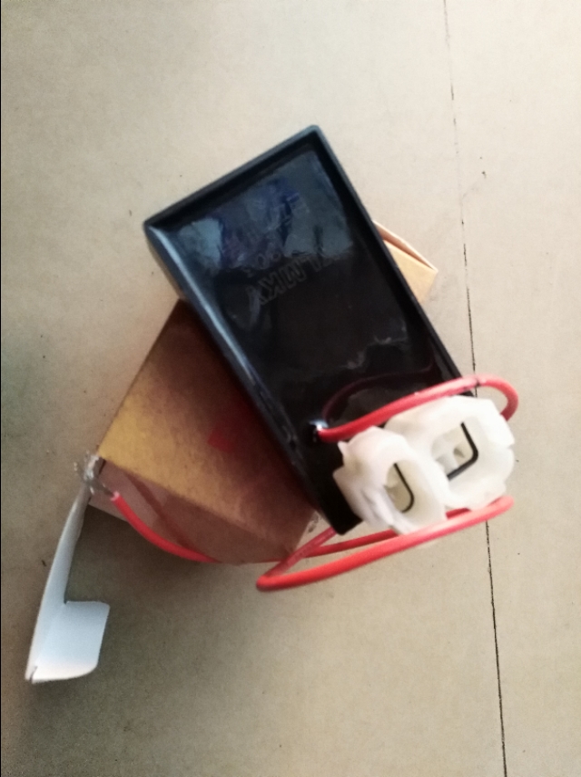 踏板摩托车给油突突突顿挫,踏板摩托车打着火冒黑烟怎么解决