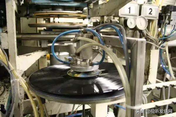 做黑胶的方法,黑胶是怎么制作的