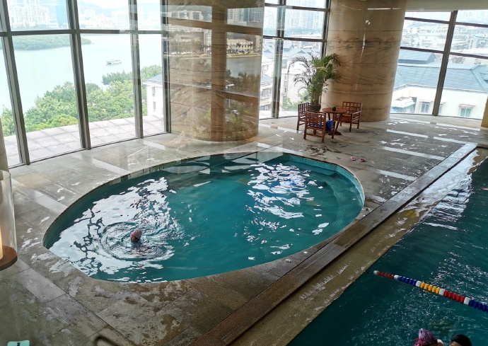 厦门源昌凯宾斯基吃一顿饭多少钱,厦门源昌凯宾斯基酒店大堂